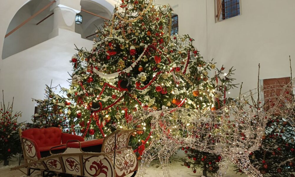 Новогодняя елка