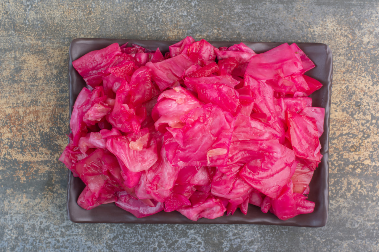 Маринованная со свёклой капуста