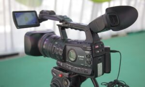 alt камера на зеленом фоне