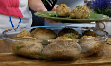 Мясные котлеты в форме для запекания