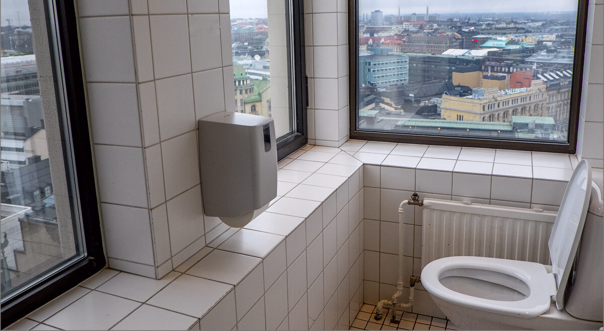 Туалет в Хельсинки