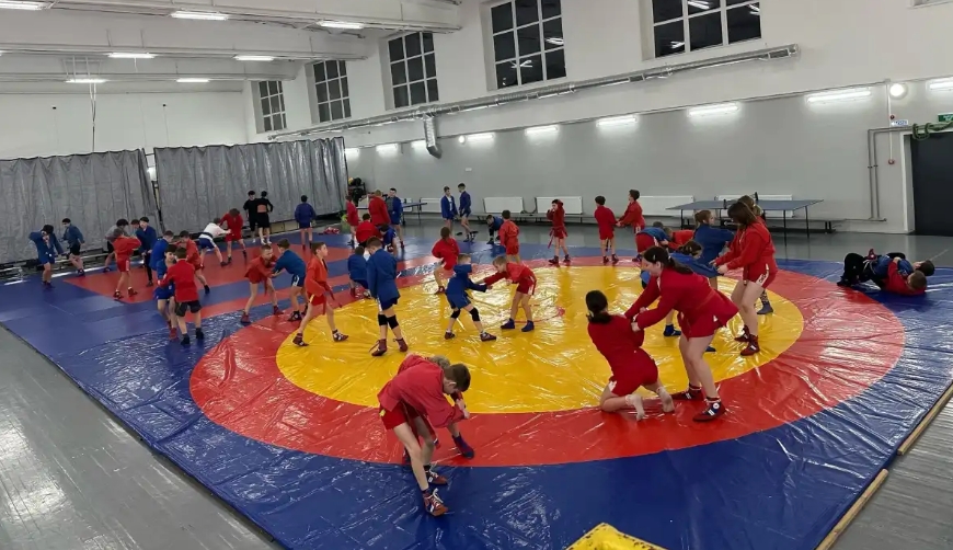 тренировка спортсменов по самбо