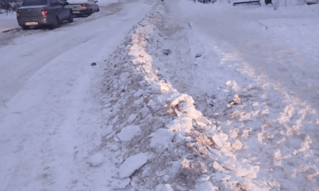 снег на дороге