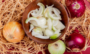 Нарезанный лук