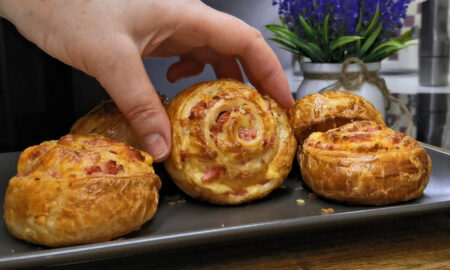 булочки с сосисками