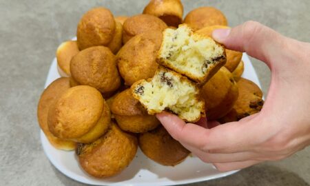 кекс с изюмом