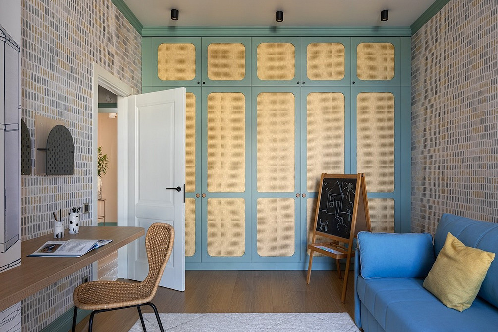 шкаф из ротанга