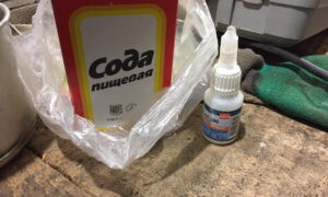 сода и суперклей