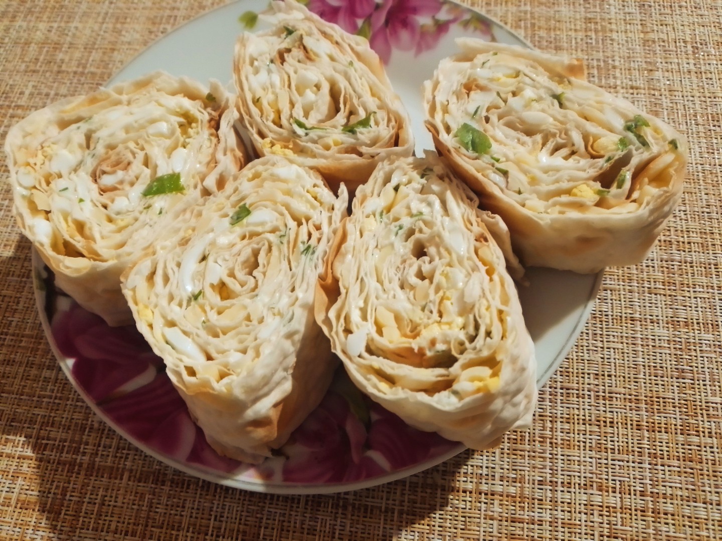 лаваш с яйцом