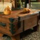 Сундук столик