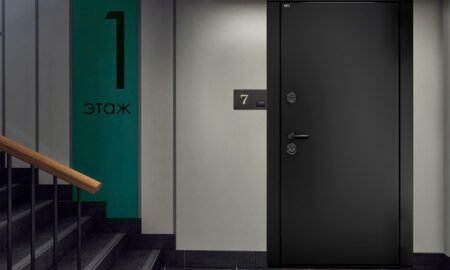 входная дверь