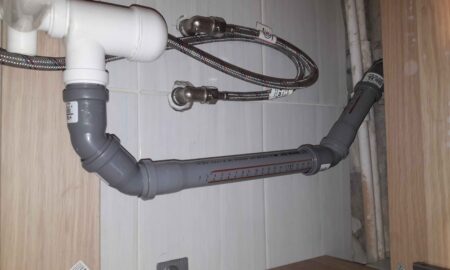 слив под мойкой