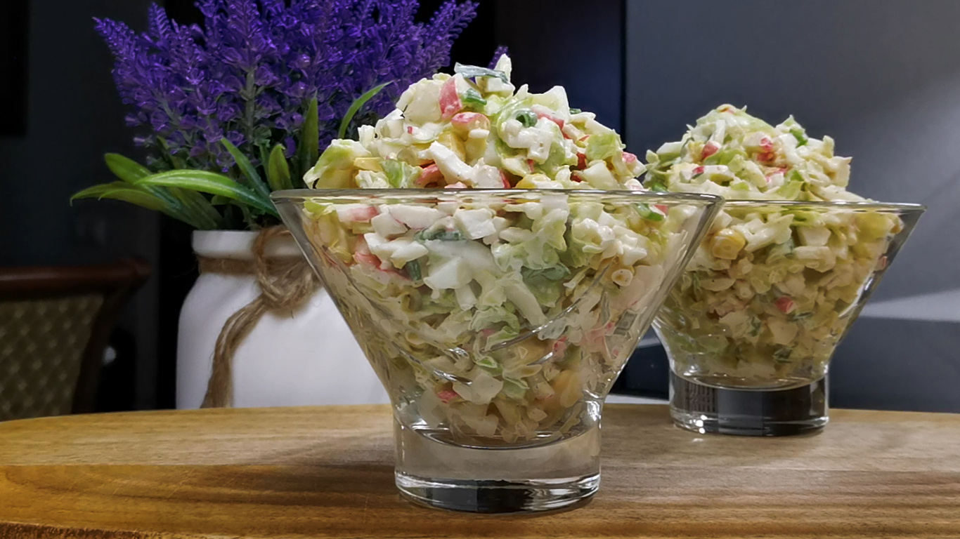 салат из крабовых палочек и капусты