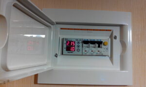 Реле напряжения однофазное