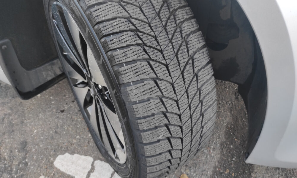 липучка на колёсах