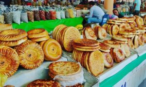 рынок в Узбекистане