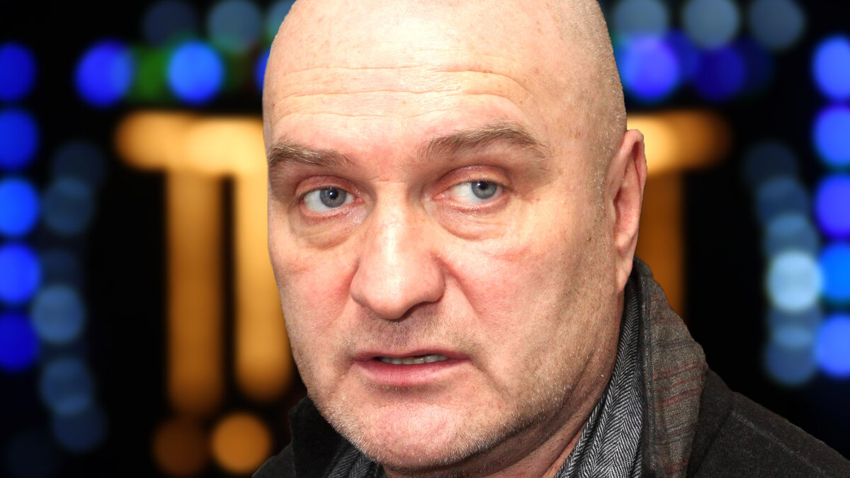 Александр Балуев