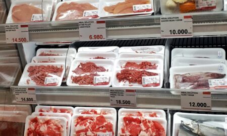 Мясо в супермаркете