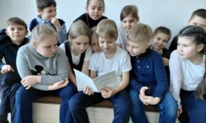 Школьники выпустили сборник со своими стихами