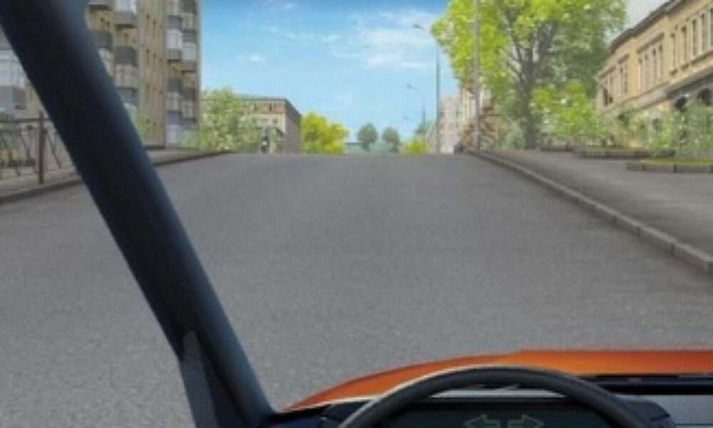 Автомобиль едет по дороге