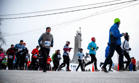 участники зимнего забега