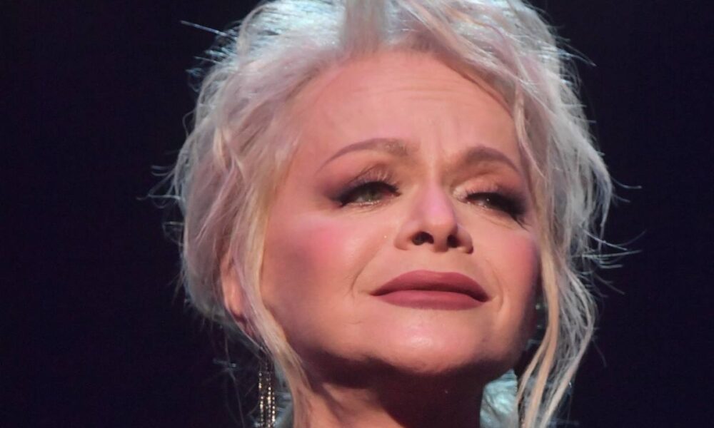 Лариса Долина