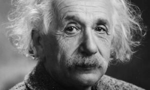 Альберт Эйнштейн