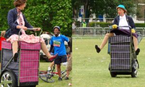 Две бабушки на чемодане