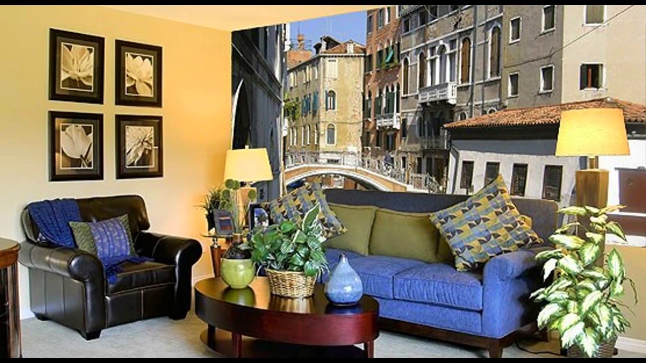 Фотообои и диван