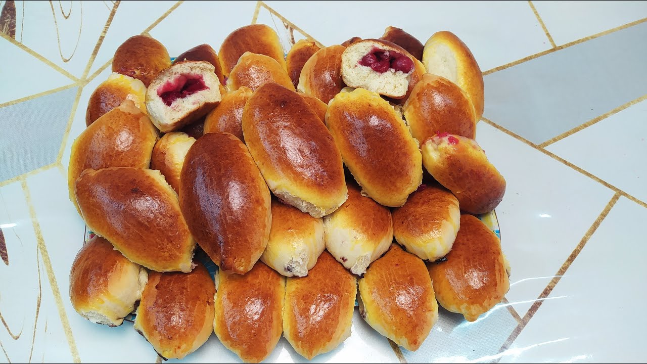 Пирожки с брусникой