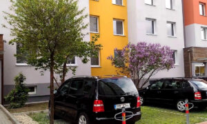 Чешский дом и парковка