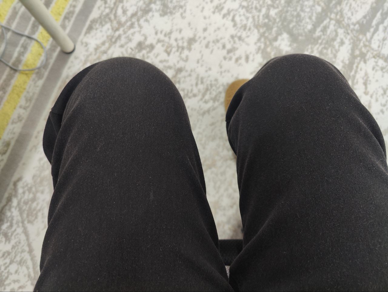 Черные штаны