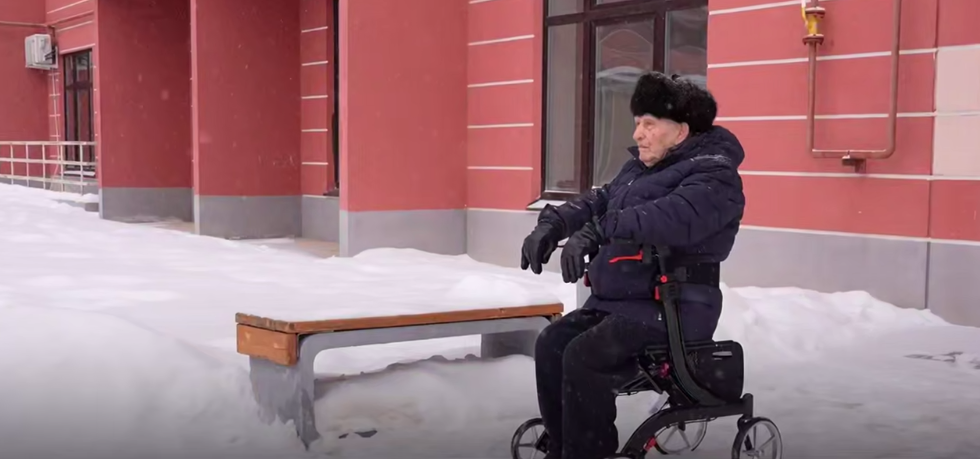 Новгородский долгожитель Василий Крестьянинов