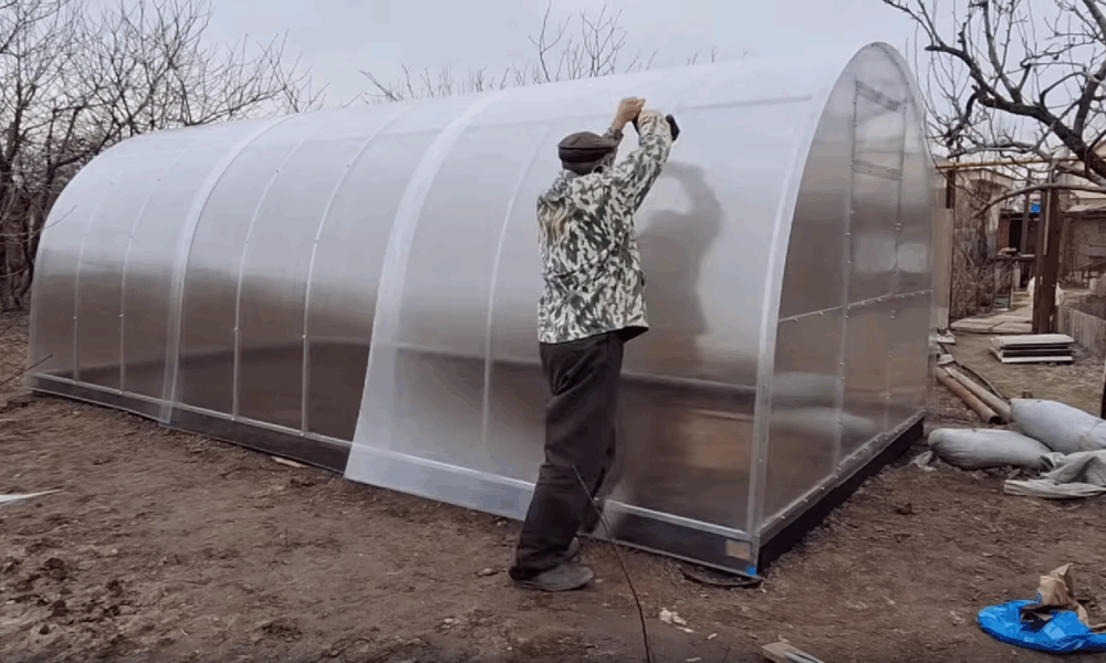 Теплица из поликарбоната