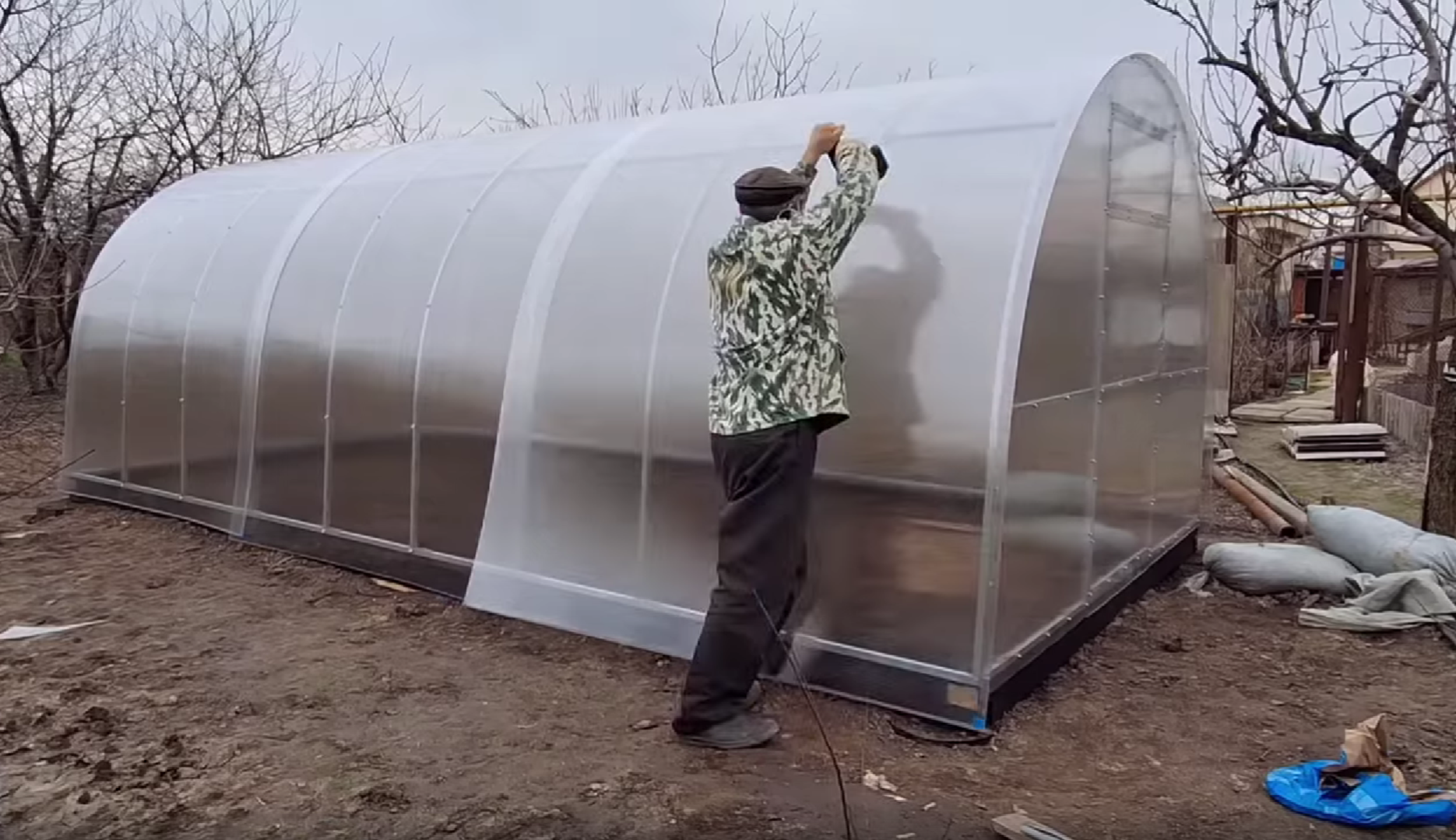 Теплица из поликарбоната