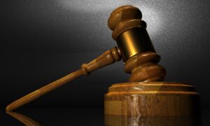 Идет судебное разбирательство с энергетиками