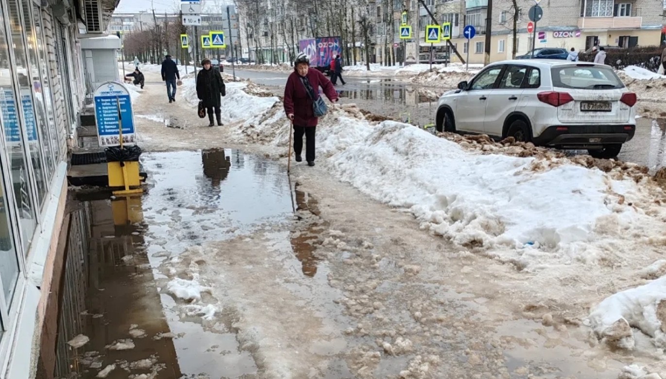 Лужи в Старой Руссе