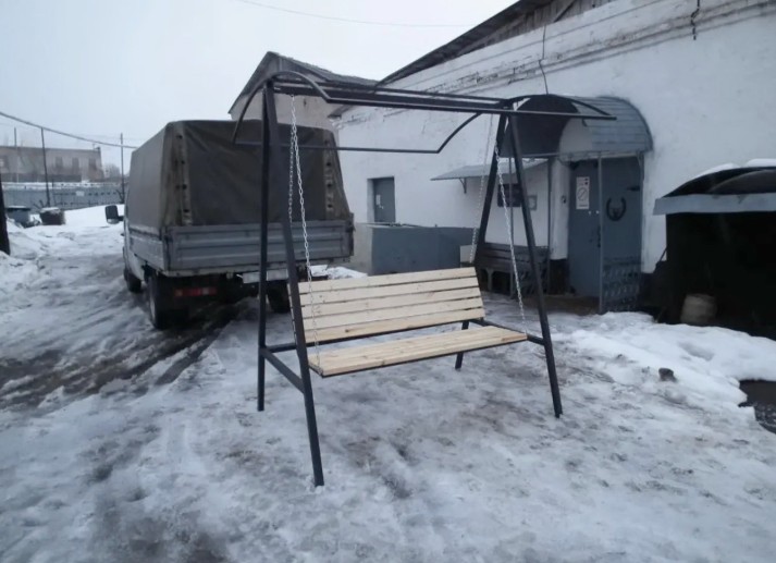 Качели-скамейки