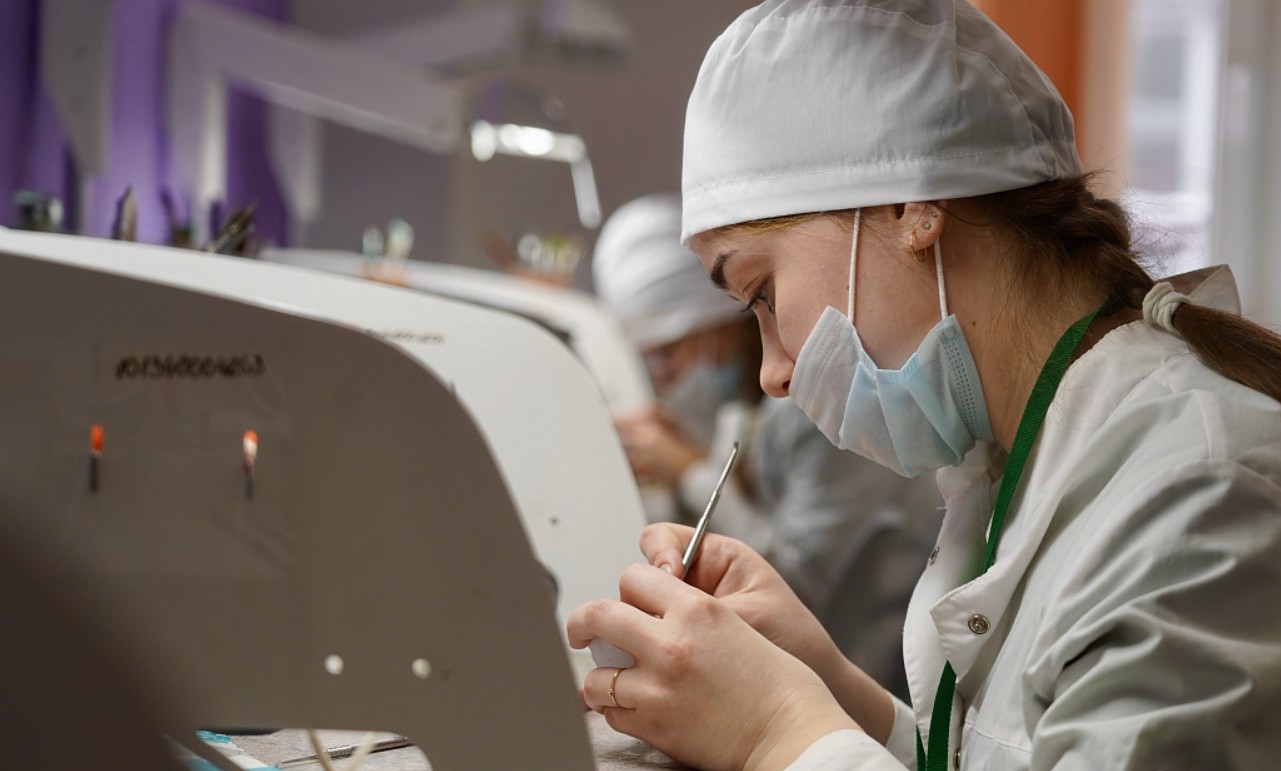 Стоматолог