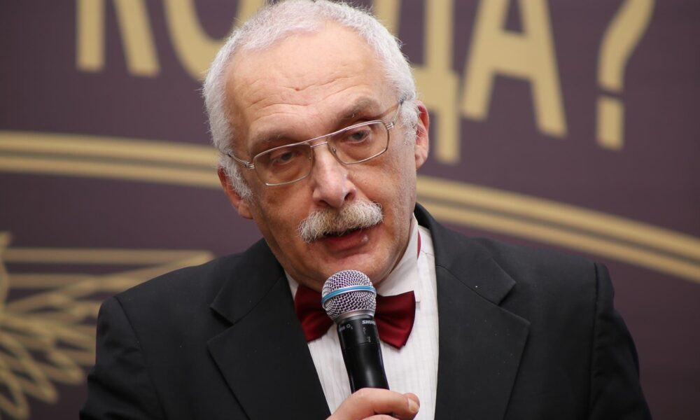 Александр Друзь