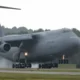 Американский транспортник C-5 Galaxy