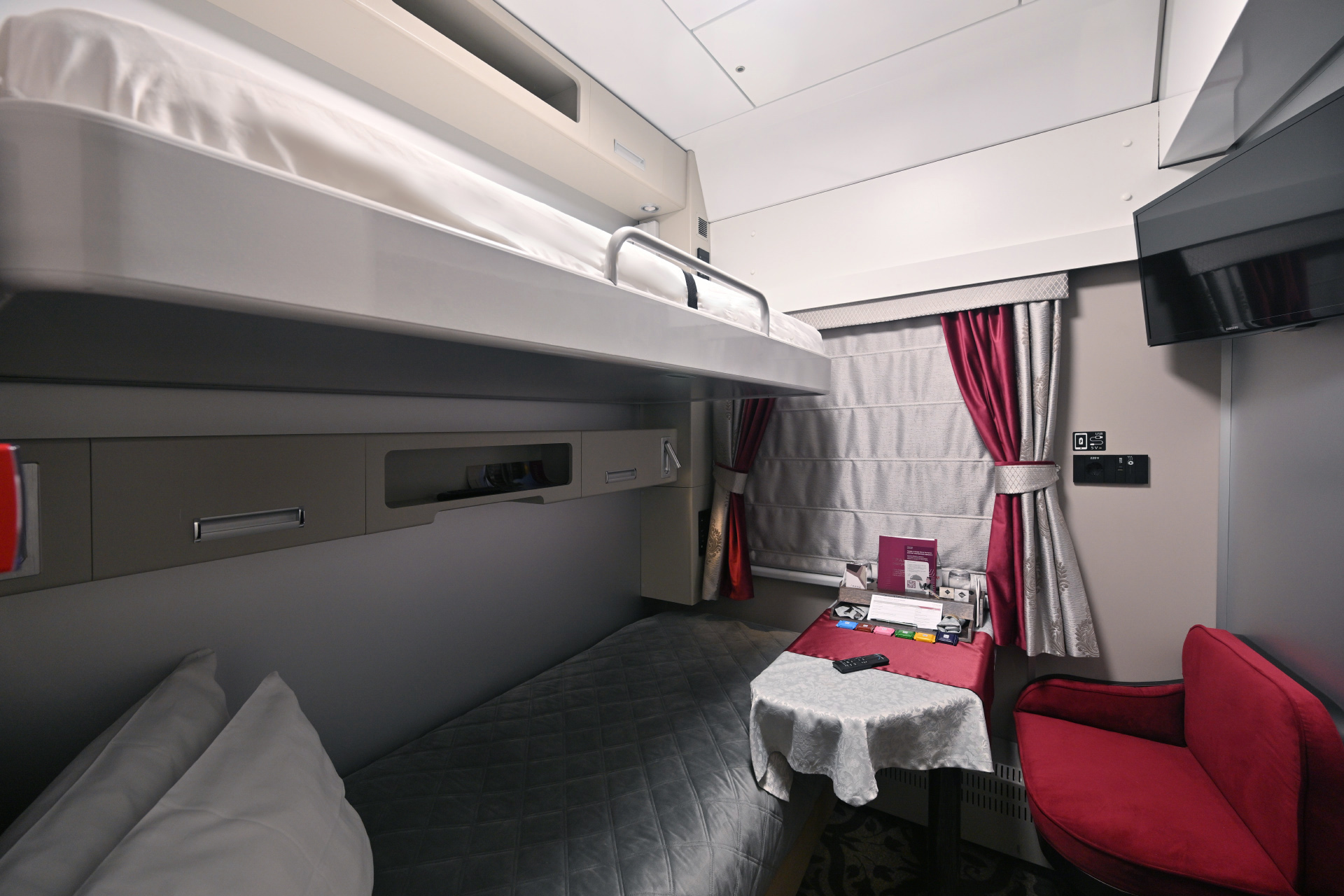 купе поезда