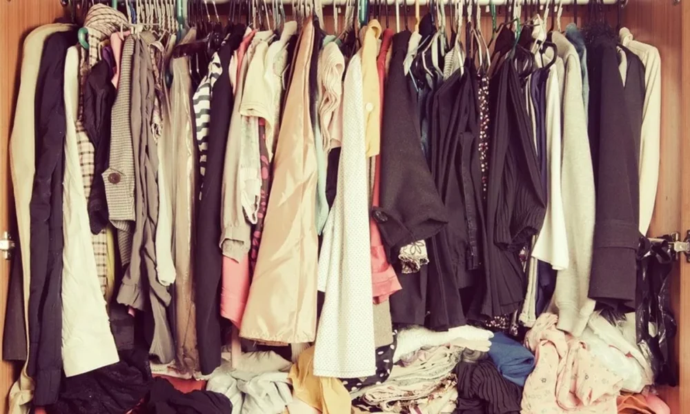 шкаф с одеждой