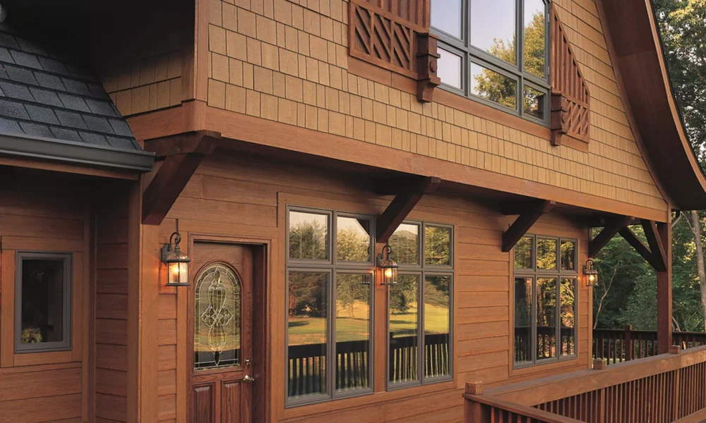 Деревянная отделка фасада