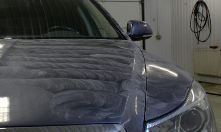 Покрытие воском автомобиля