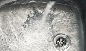 засор в раковине