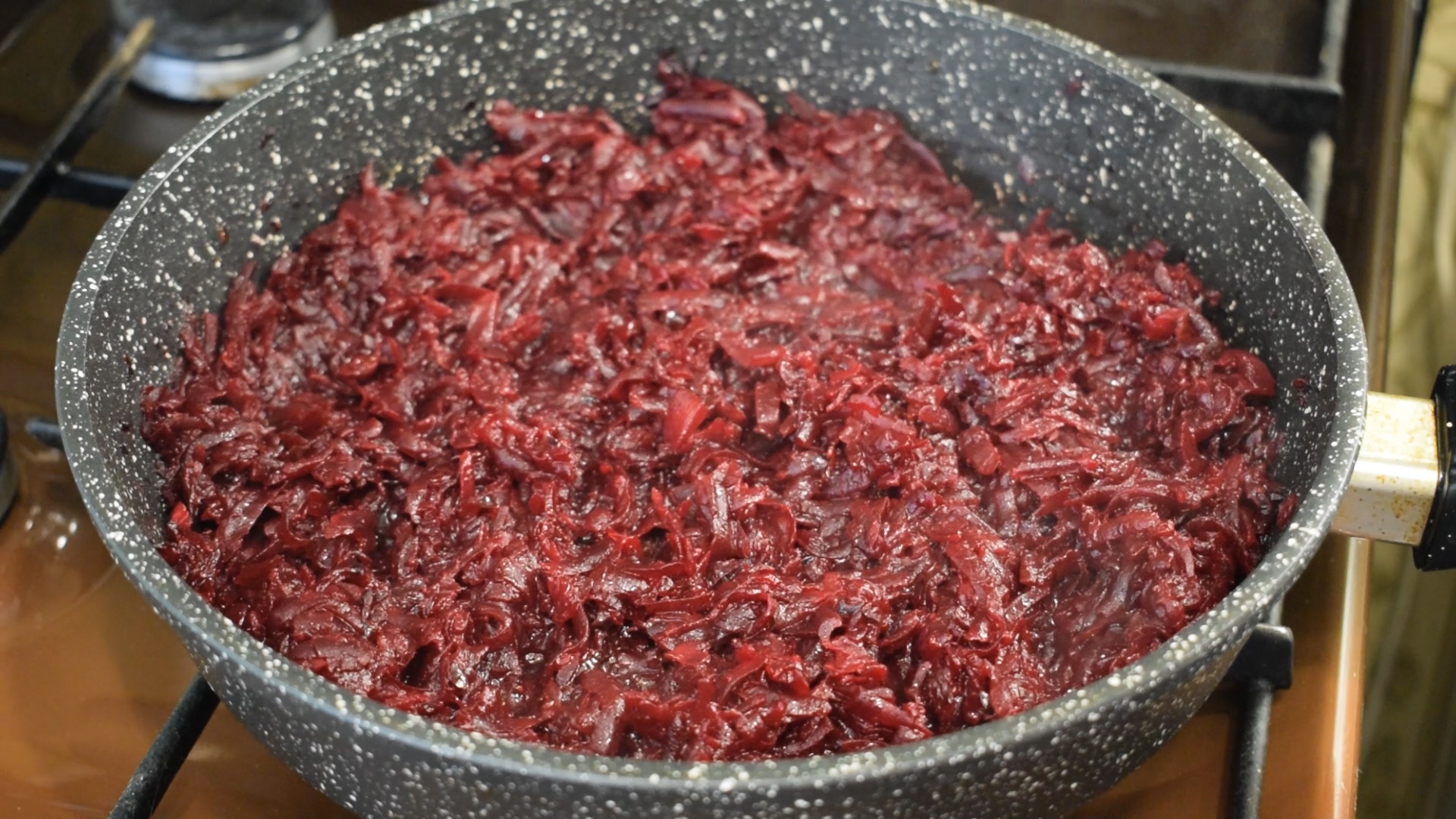 тушеная свекла