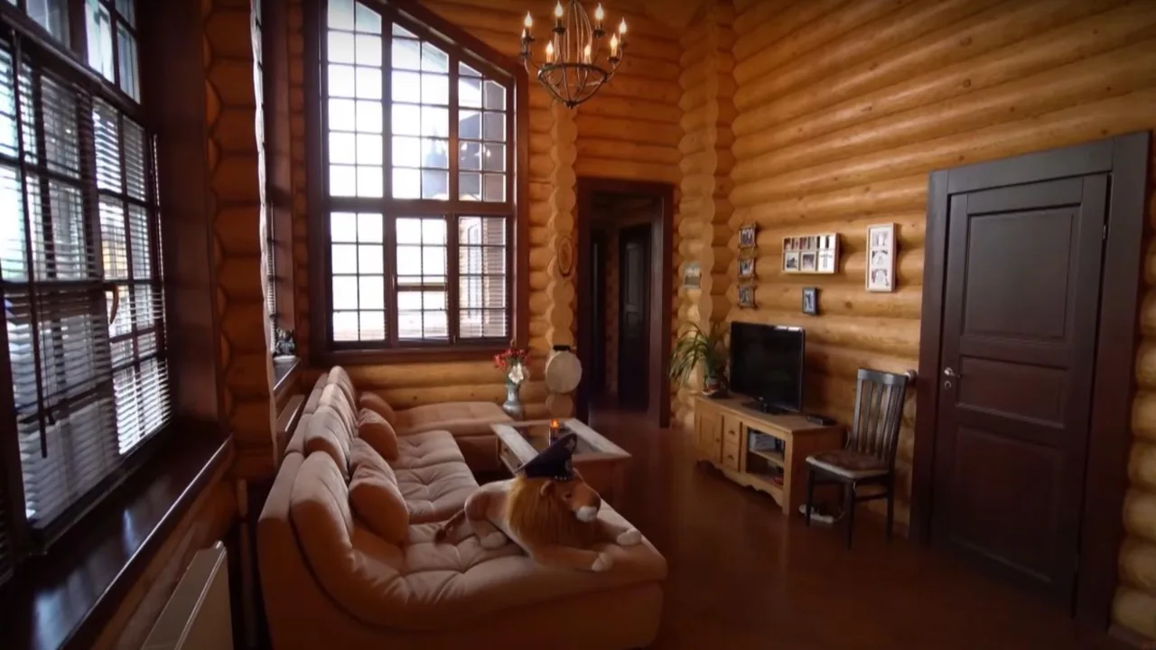 дом Романа Костомарова