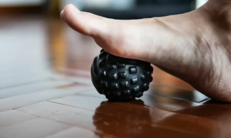 мяч под стопой