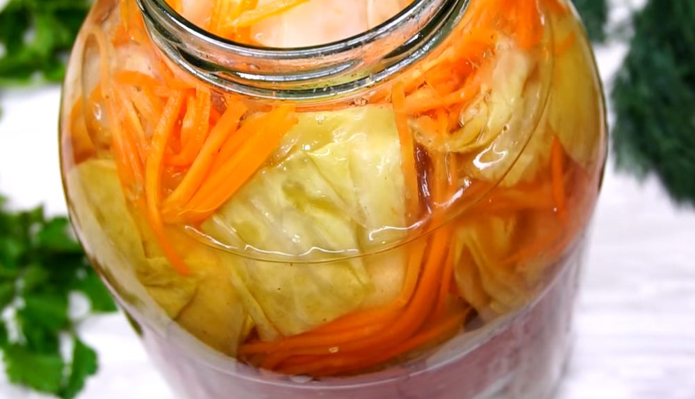 Маринованная капуста с морковью